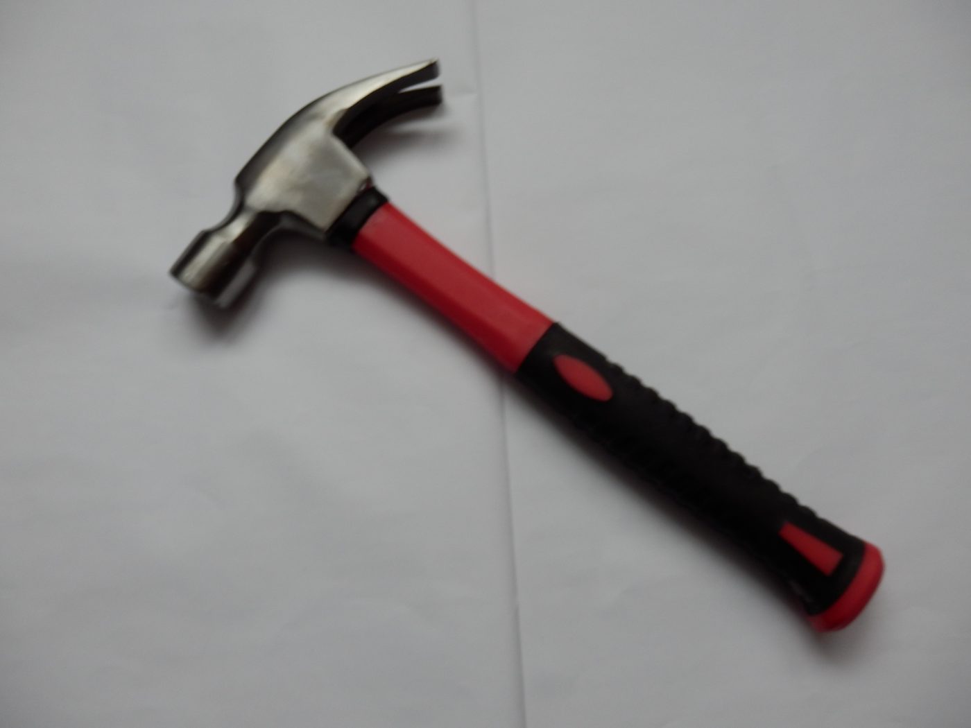 A claw hammer for carpentry use