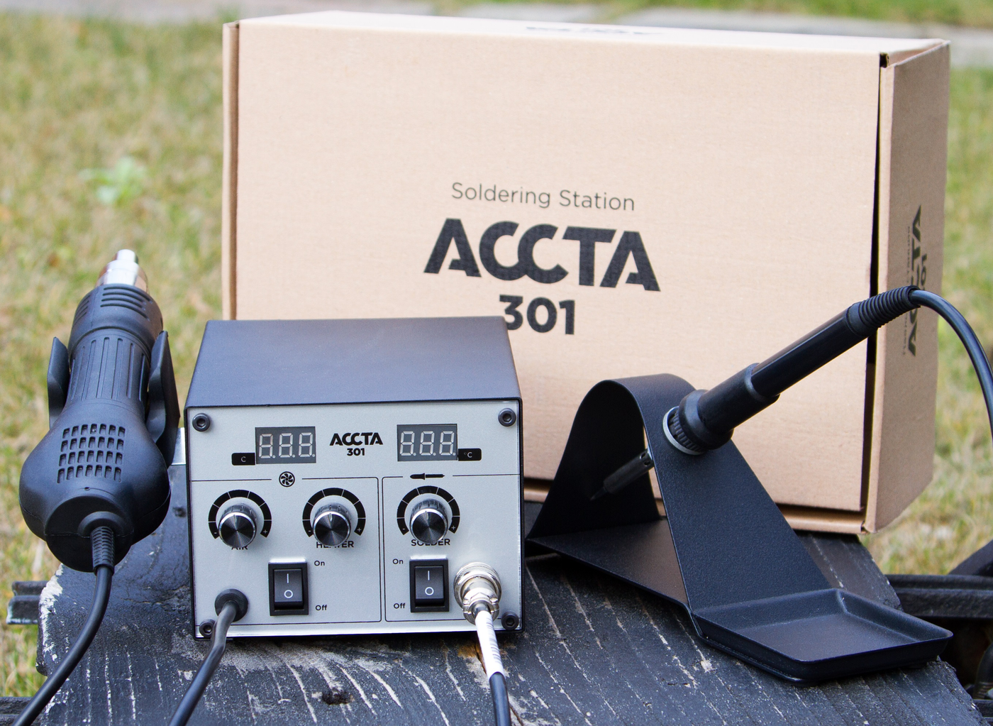 ACCTA 301 soldering station with iron and hot air gun